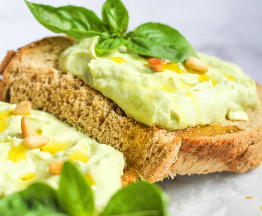 Bruschetta met avocado en ricotta